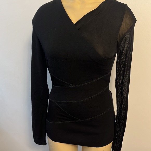 💯% Authentic Valentino Heart Sweater - Picture 3 of 7